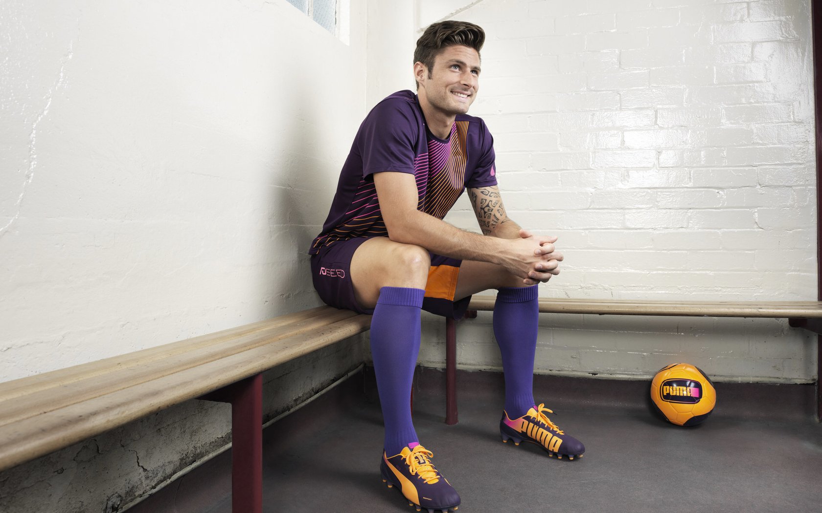 中国足球国家队心理辅导体系与赛场表现关联，足球心理训练